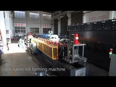 3.0KW 4.5 * 1.2 * 1.5m 고전압과 50HZ 3Phase 도어 프레임 롤 성형기